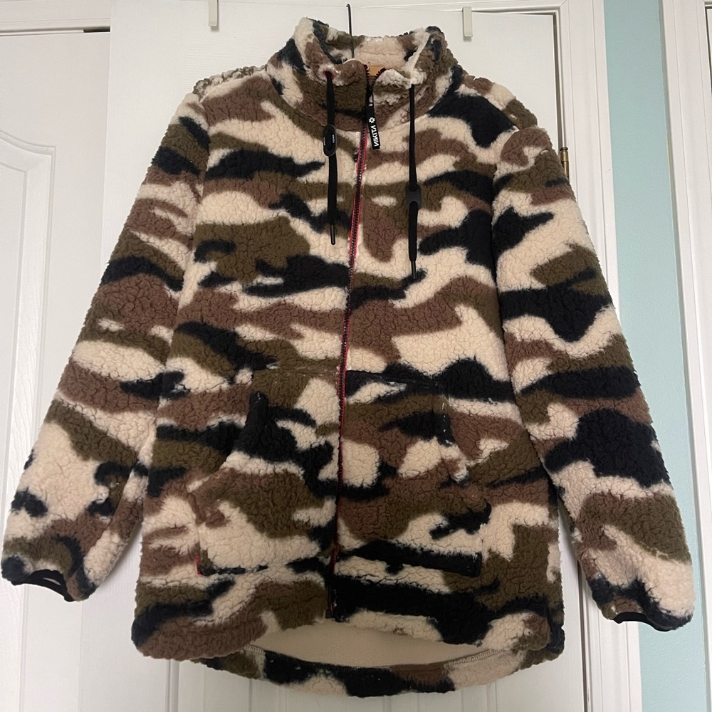 Nikita bushwhack woman’s jacket size small